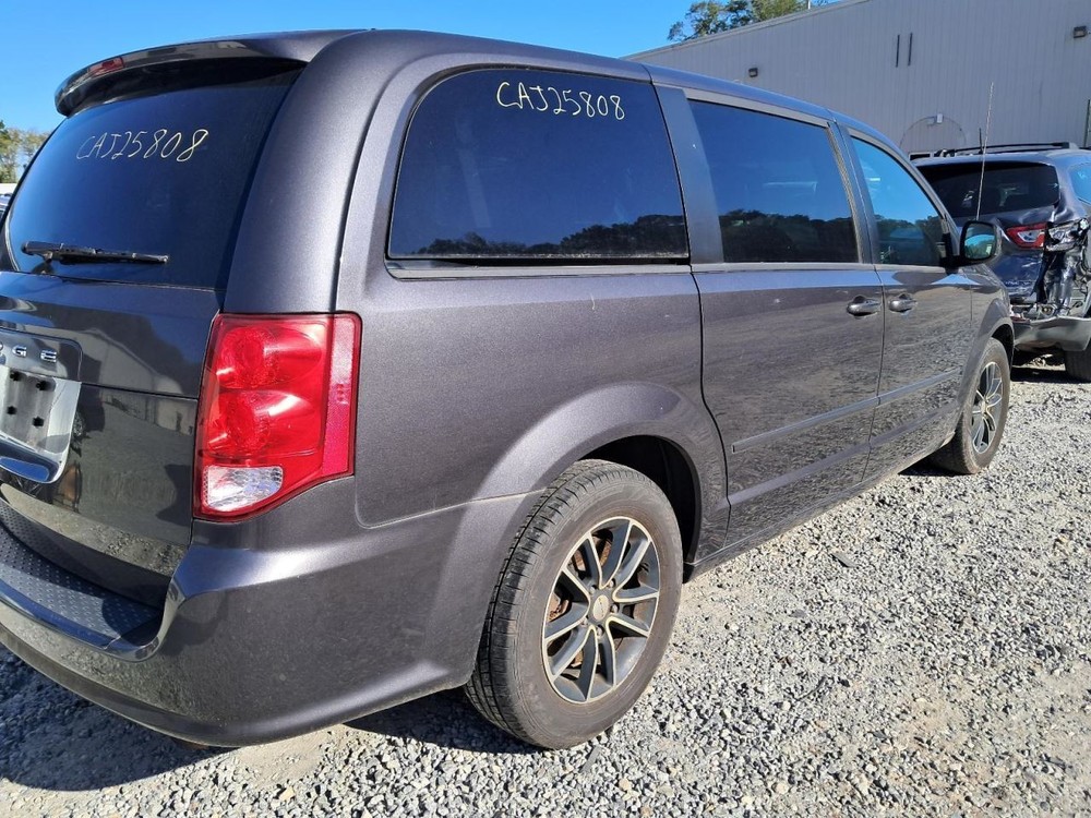 CARAVAN 2016 Glove Box 4822433