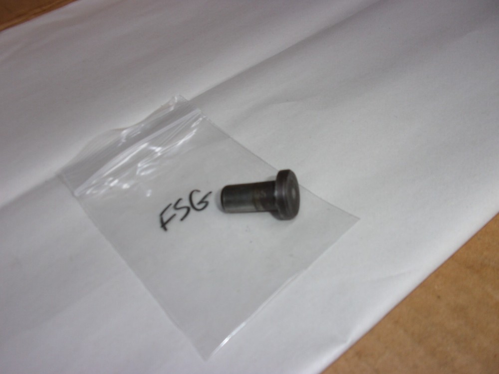 Crosman Storm XT Air Rifle 177 Cal - Front Spring Guide