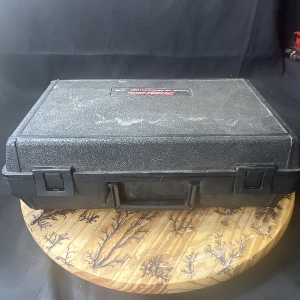 SNAP-ON TOOLS ACT755 ELECTRONIC LEAK DETECTOR W/BLUE LIGHT JUST SNIFFER