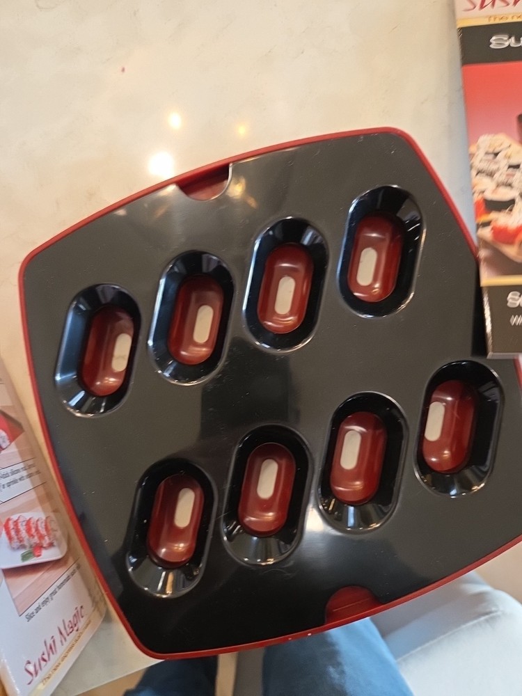 SUSHI MAGIC Hand Easy Auto Rolling Machine AS SEEN ON TV Express Kitchen Kit