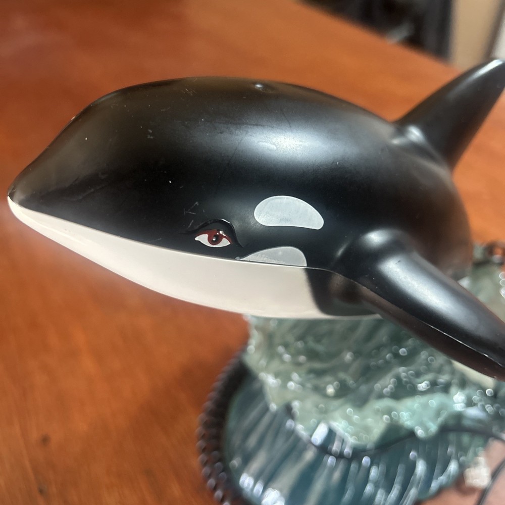 Orka Whale Phone