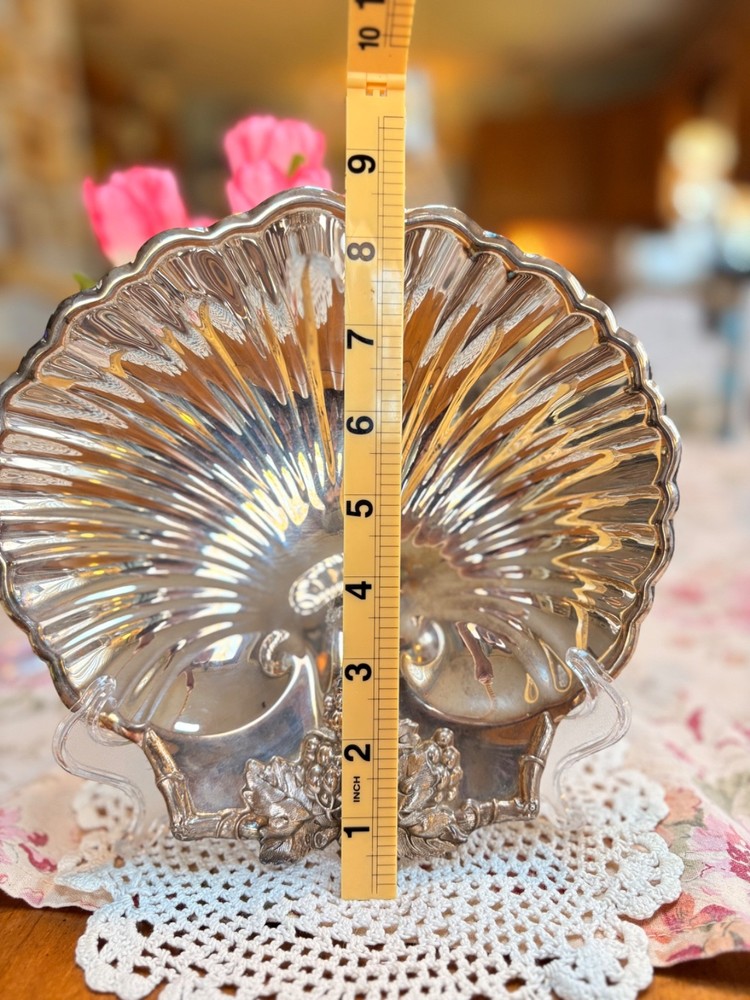 Reed and Barton 209 Silverplate Scallop Shell Grapes Serving Dish