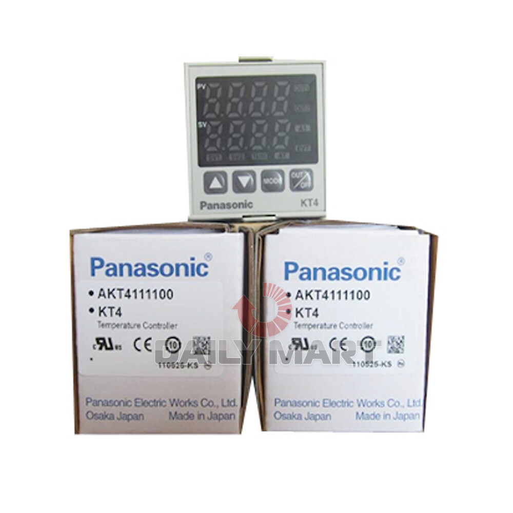 New In Box PANASONIC AKT4111100 KT4 Temperature Controllers