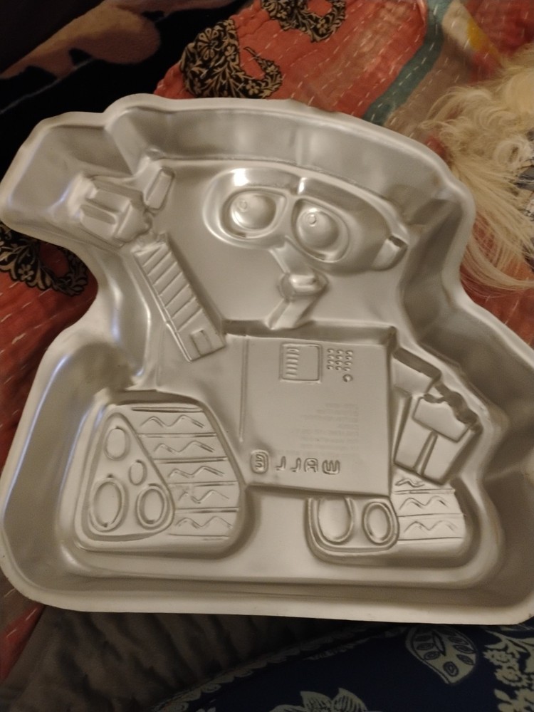 Disney Pixar Wall-E Cake Pan