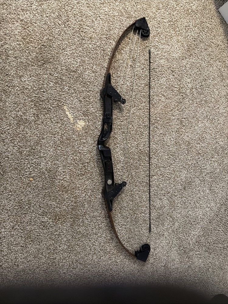 Original Bear 39" Archery Compound Bow In Mint Condition