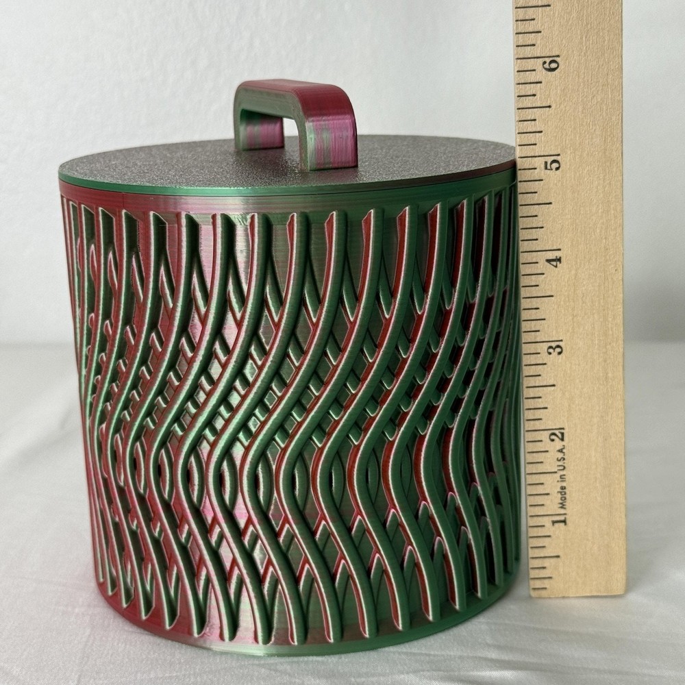 Wavy Pattern Lidded Storage Container Jar Green Red Multi Color Plastic Canister