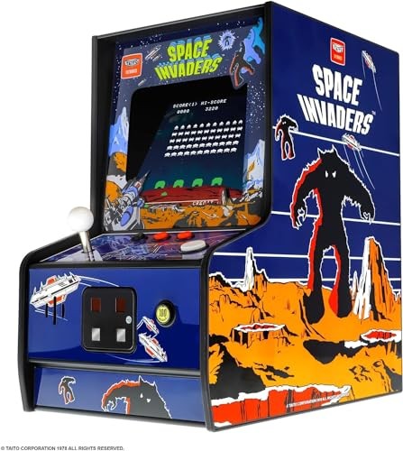 Retro Arcade Space Invaders
