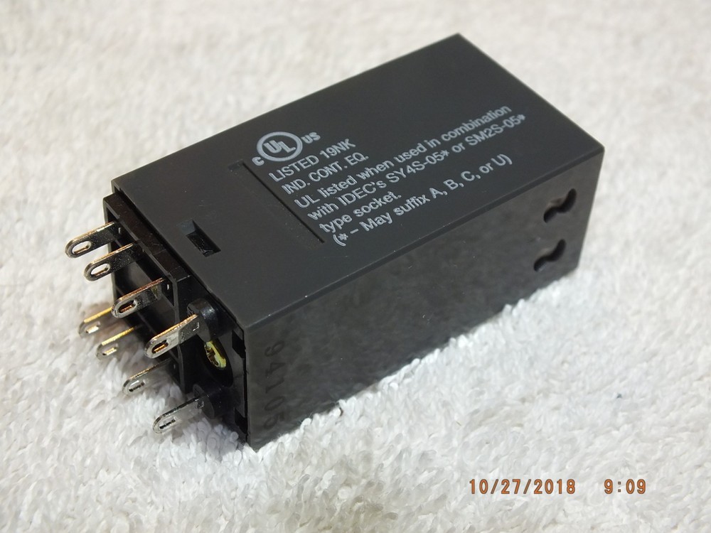 IDEC time delay relay 12vdc NOS