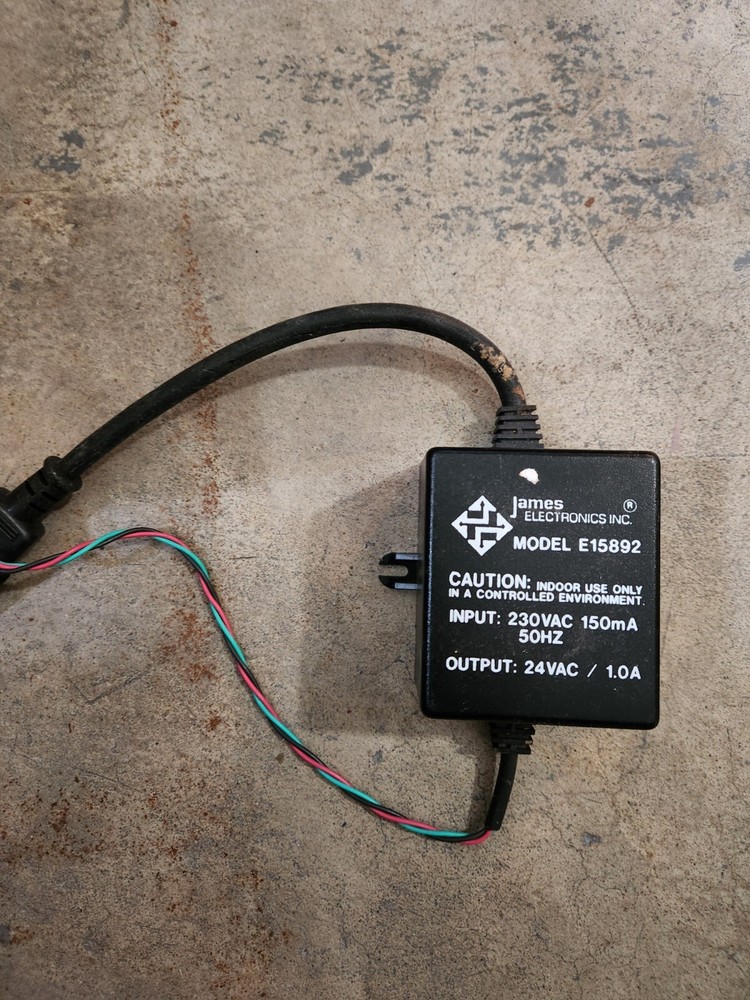 E15892 (Transformer)