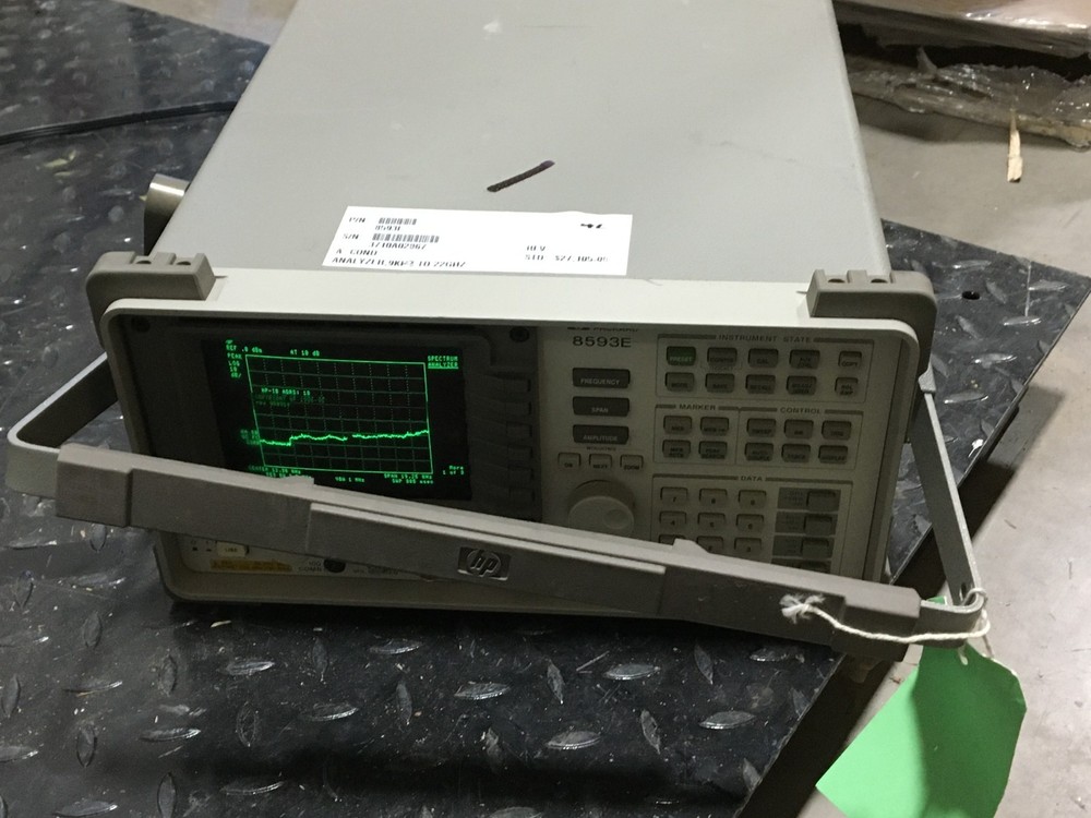 HEWLETT PACKARD Spectrum Analyzer 8593E 9 kHZ  *UNTESTED*