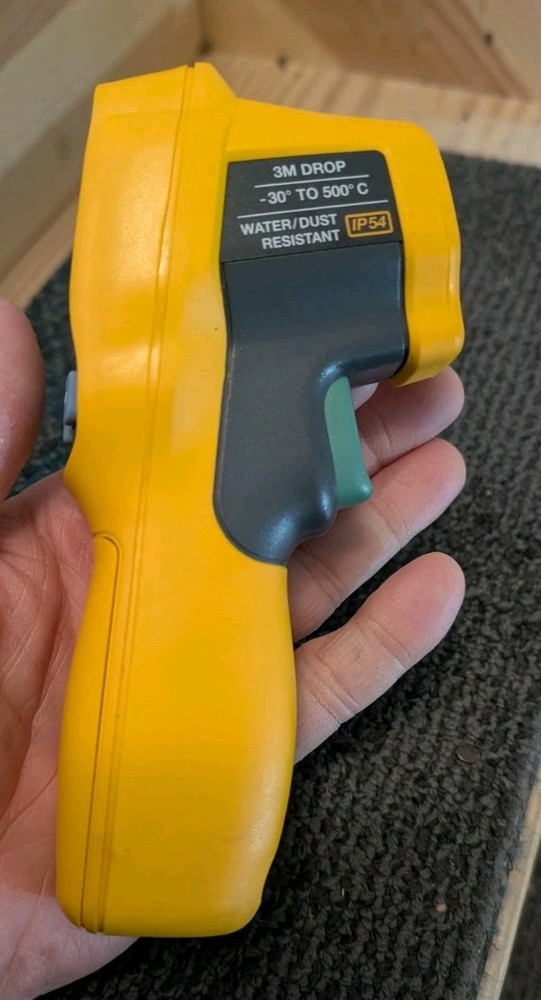 FLUKE 62 Max IR Thermometer Temperature Reader