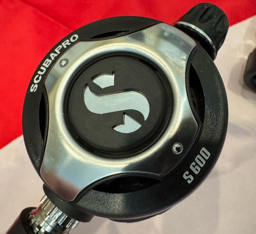 SCUBAPRO REGULATOR S600 MK25 SUPER NICE!