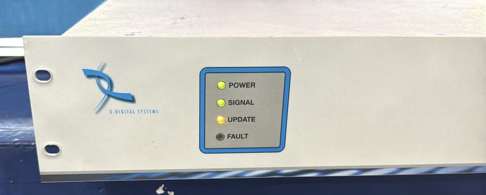 X-Digital Systems XDS-PRO1Q DVB Professional Digital Satellite Receiver PowersOn