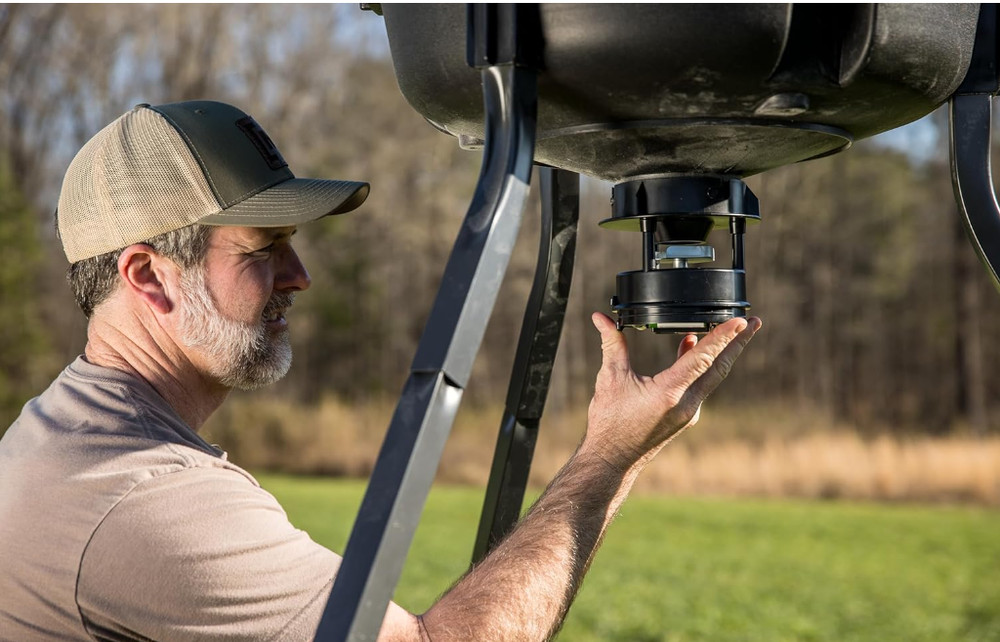 All-in-One Deer Feeder Kit Quicklock Adapter Digital Timer Bluetooth