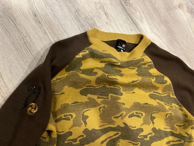 Burton Snowboards Ronin Camo Sweater Medium Mid Base Layer Pull Over