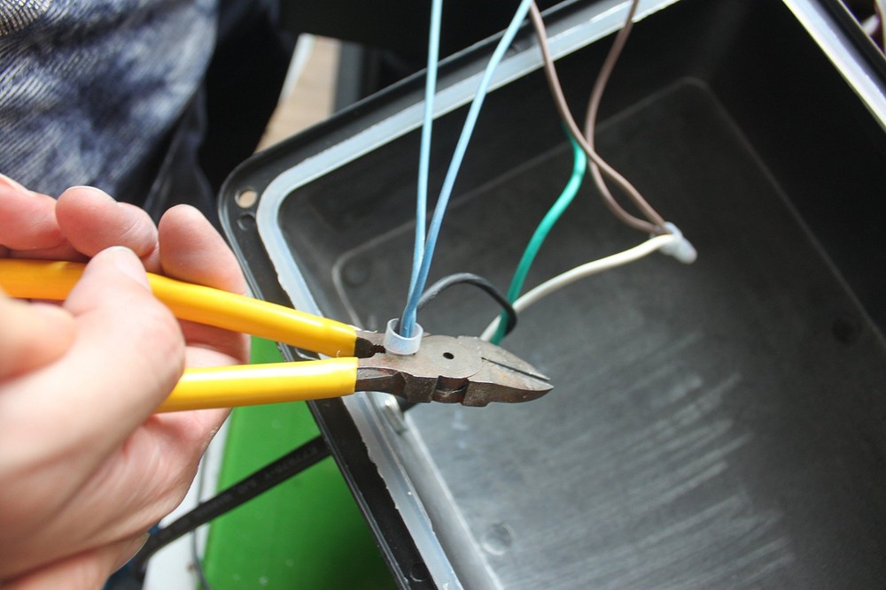 1000pcs CE2 Closed End Wire Crimp Connectors Cap Terminals Protective