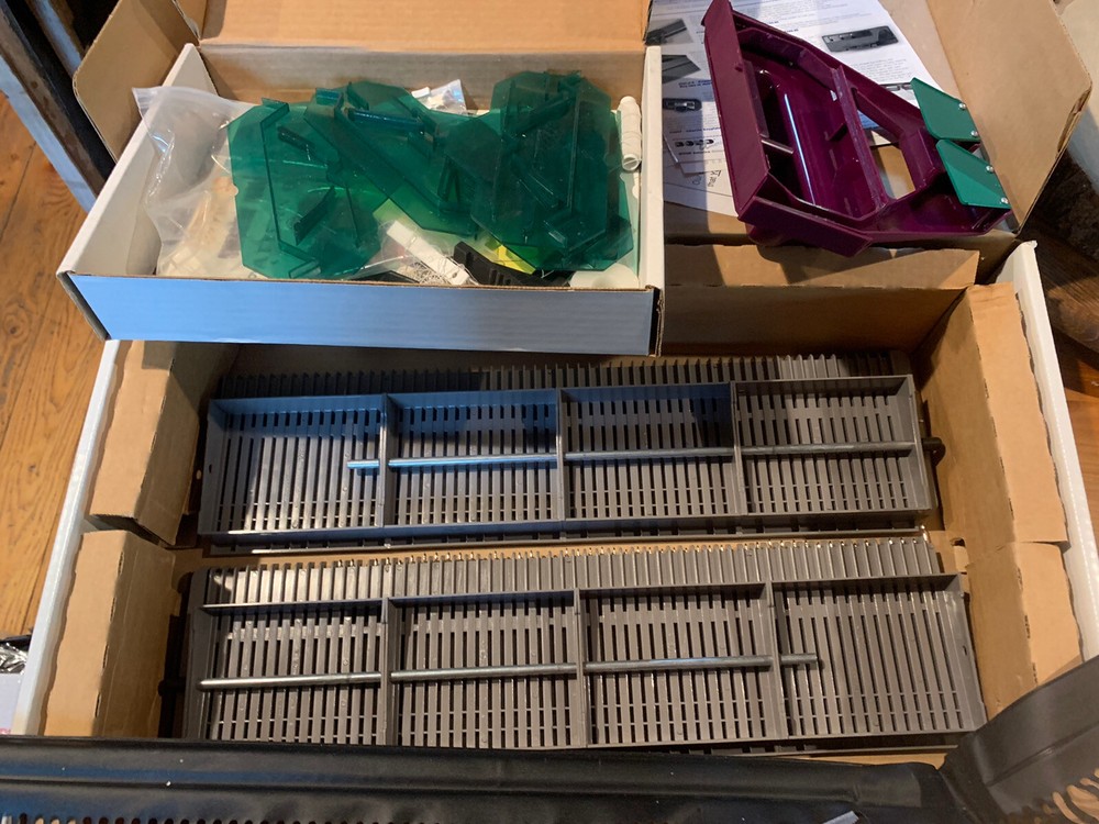 BOND AMERICA ULTIMATE SWEATER MACHINE