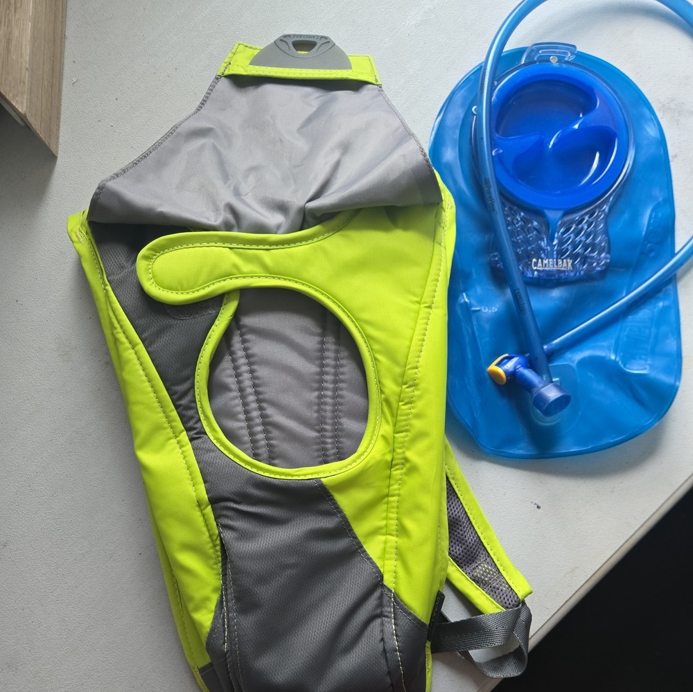 Camelbak Hydration Backpack 50 Oz./ 1.5L Black Hydrobak