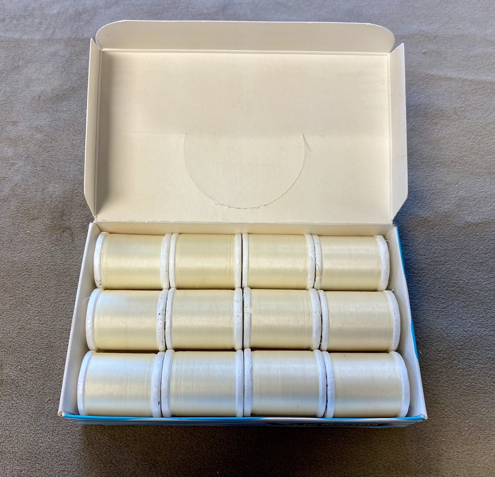 Vintage NOS Rod Winding Thread Size 00 White