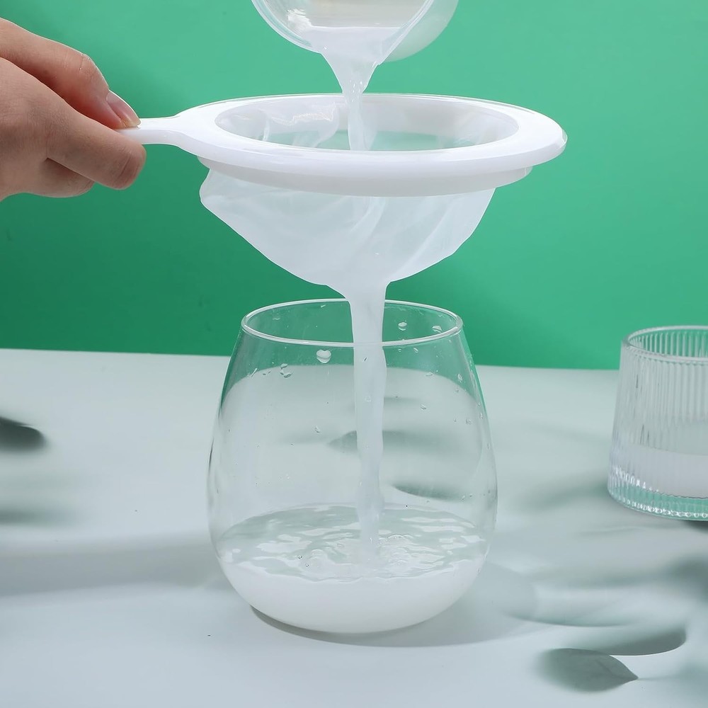 Ergonomic Non-Slip 2 Pack Plastic Mesh Strainer for Smooth Straining Needs