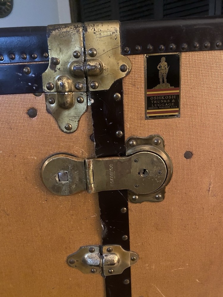 ANTIQUE OSHKOSH WARDROBE STEAMER TRUNK