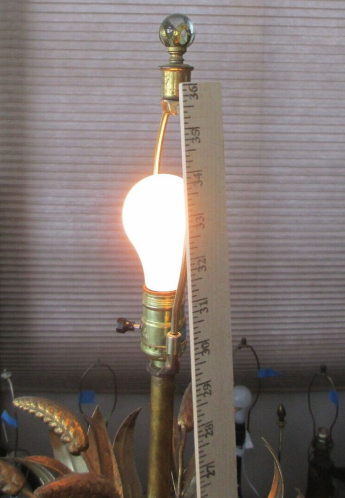 Hollywood Regency Gold Gilt Wheat Sheaf Table Lamp Light