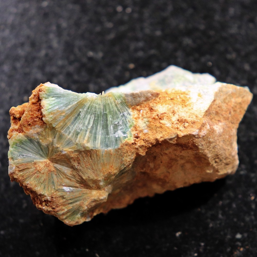 Fluorescent Mineral Specimen: Wavellite from Arkansas (MSC53)