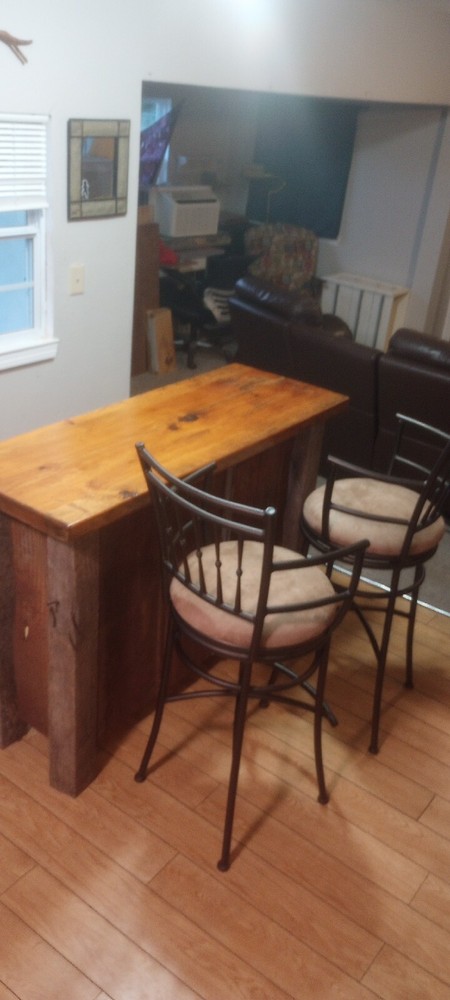 Rustic Oak Bar with 2 swiveling stools