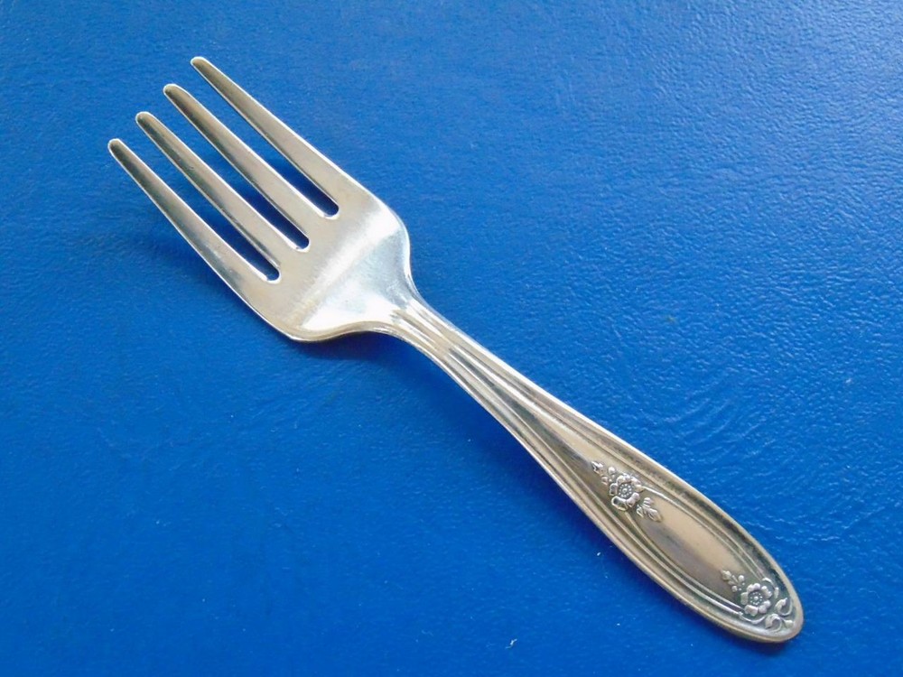 Oneida BELFORD NEWPORT Baby Fork silverplate 1930