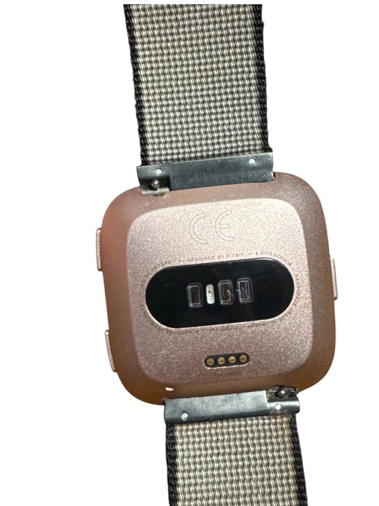 Fitbit Versa 2, copper rose aluminum case