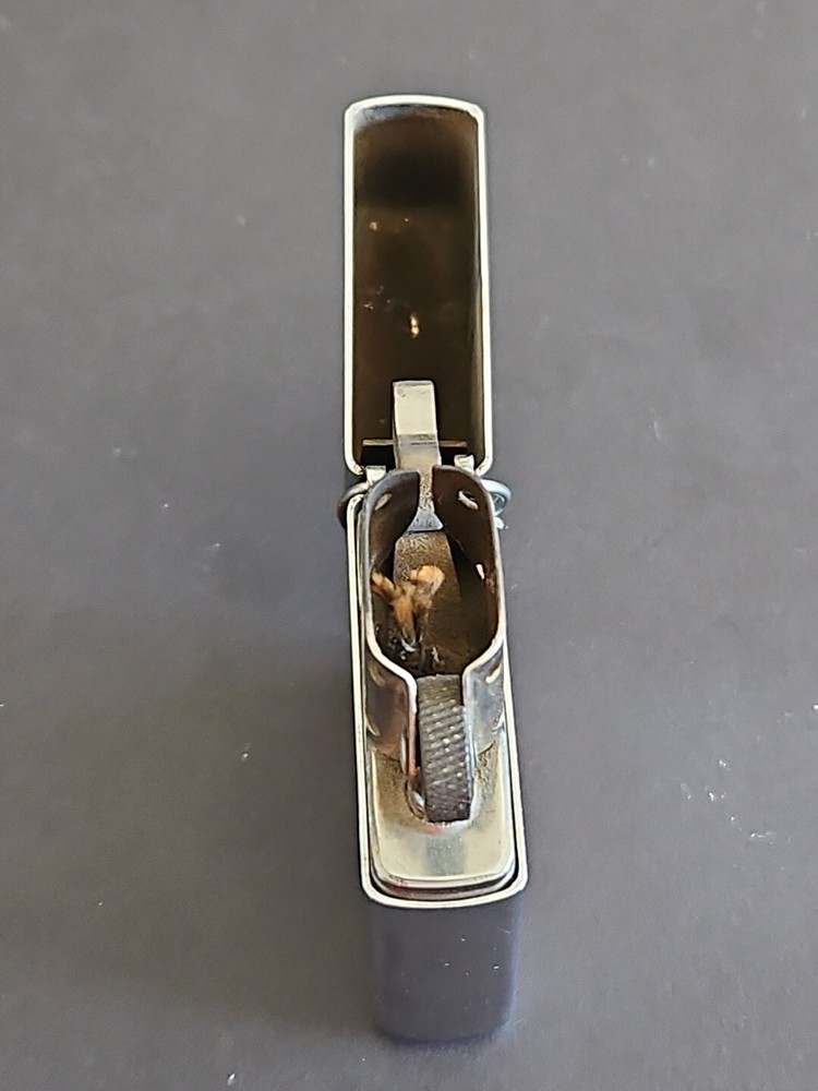 VINTAGE ZIPPO POLISHED CHROME STRIPED REGULAR LIGHTER ENGRAVABLE NON WORKING