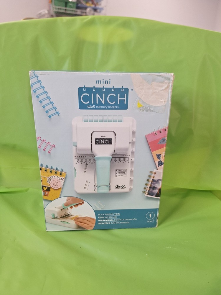 We R Memory Keepers Mini Cinch Book Binding Tool In Box EUC