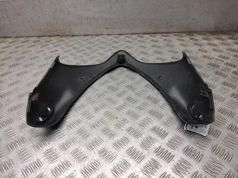 2001 SUZUKI GSF 600 S BANDIT Front Centre Panel