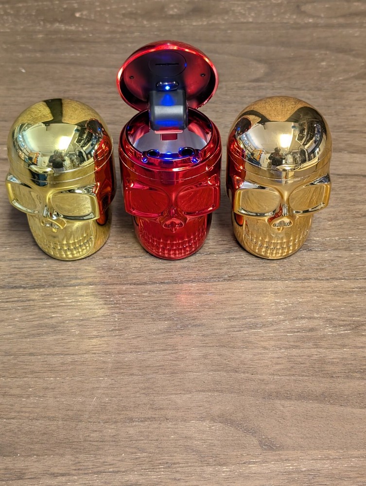 Three Pack Skull Ashtray