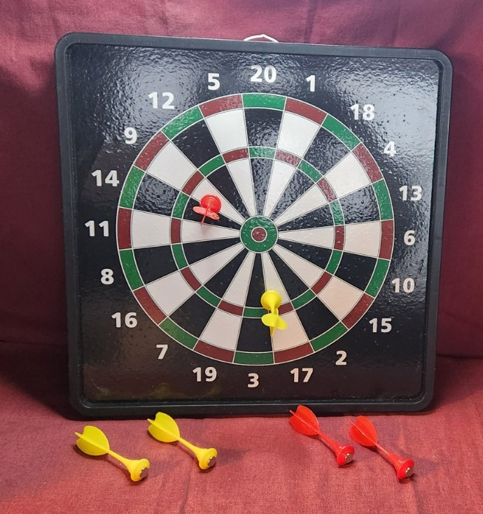Reversible Dart Board - Tradition & Baseball Version - Includes 6 Magnetic Darts