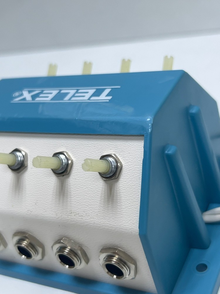 Telex 8 Speaker/Headset Distribution Box 753