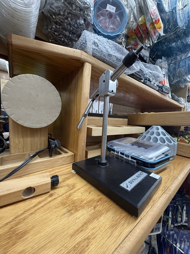 dyna king fly tying vise