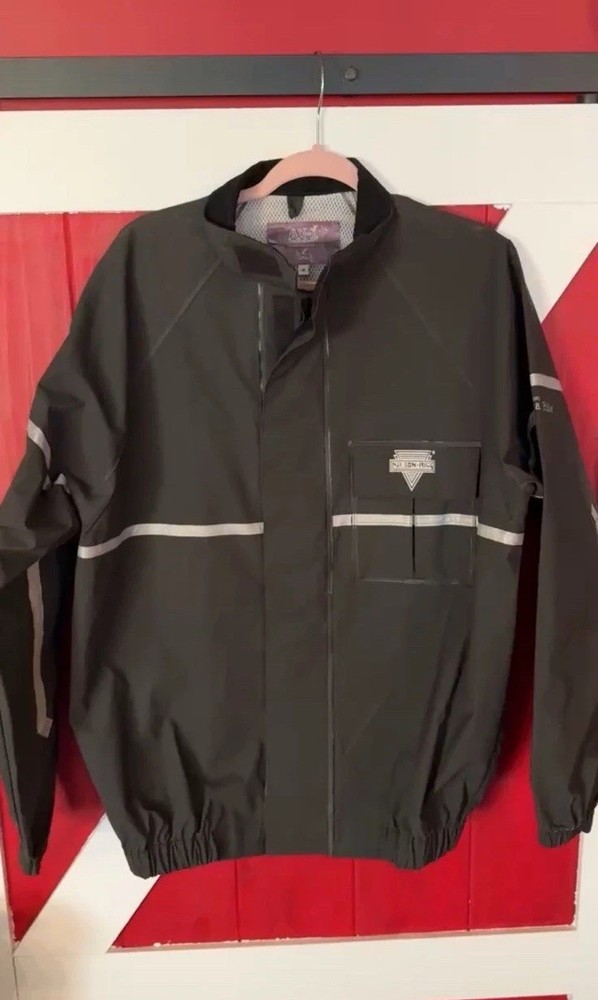 Medium Nelson Rigg Rain Suit