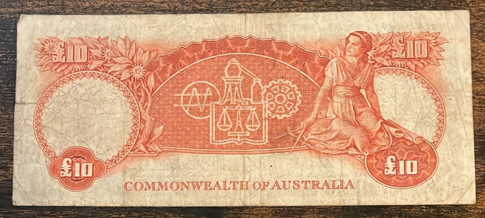 Australia Ref W009 : 10 Pounds Banknote