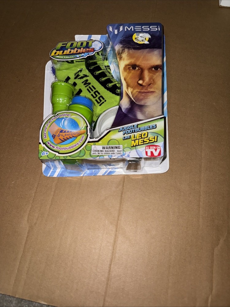 Leo Messi Foot Bubbles Lime Green Starter Pack NIB
