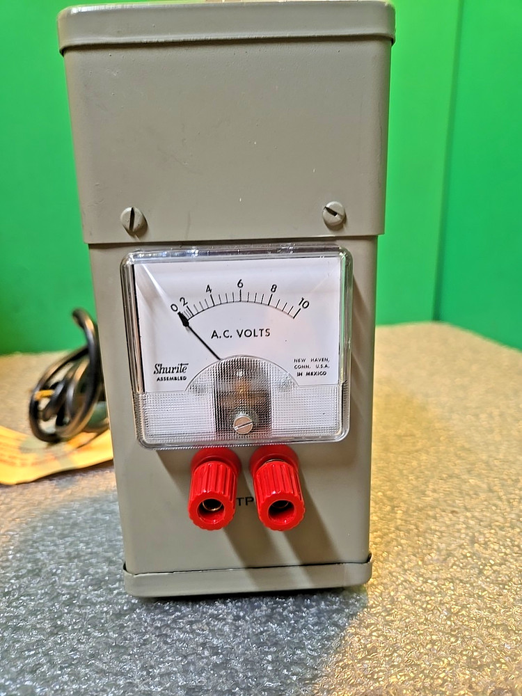 Oriel 6532 Metered Variac Variable Auto Transformer | 0 - 10 V 115v | NEW
