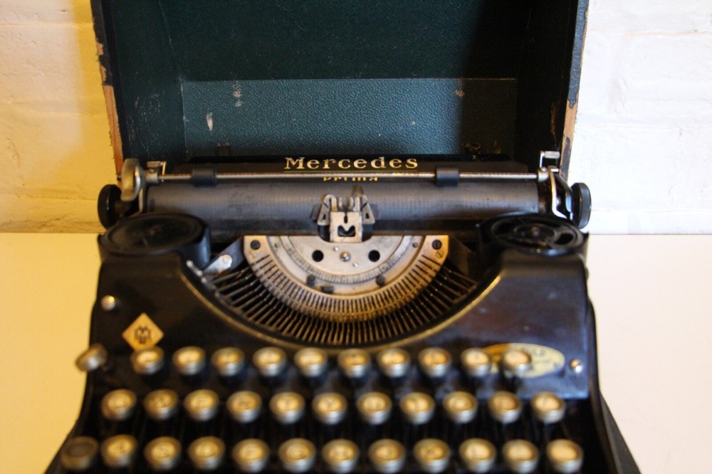 MERCEDES Prima - Antique Typewriter - Great Condition + Original Case