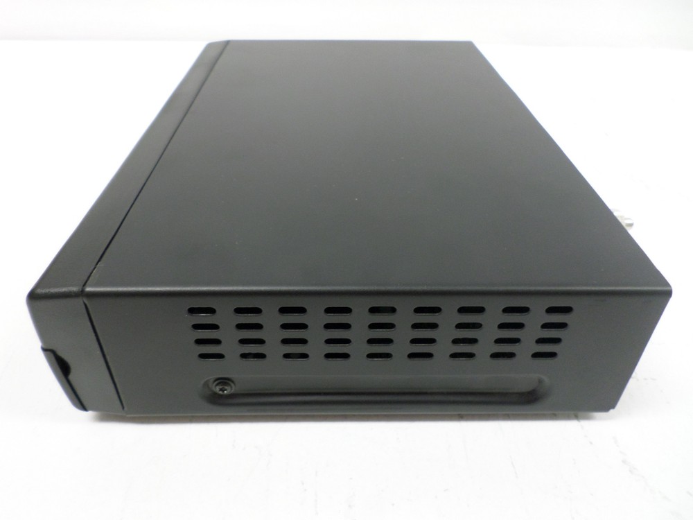 DirecTV Digital Television Multi-Satellite Receiver Box D12-100