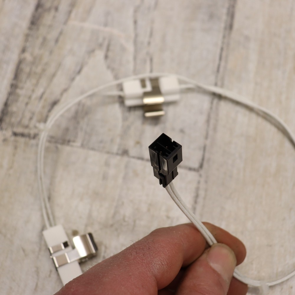 Rinnai 105000306 Anti-Frost Heaters With Clips & Plug For V53De, Genuine OEM