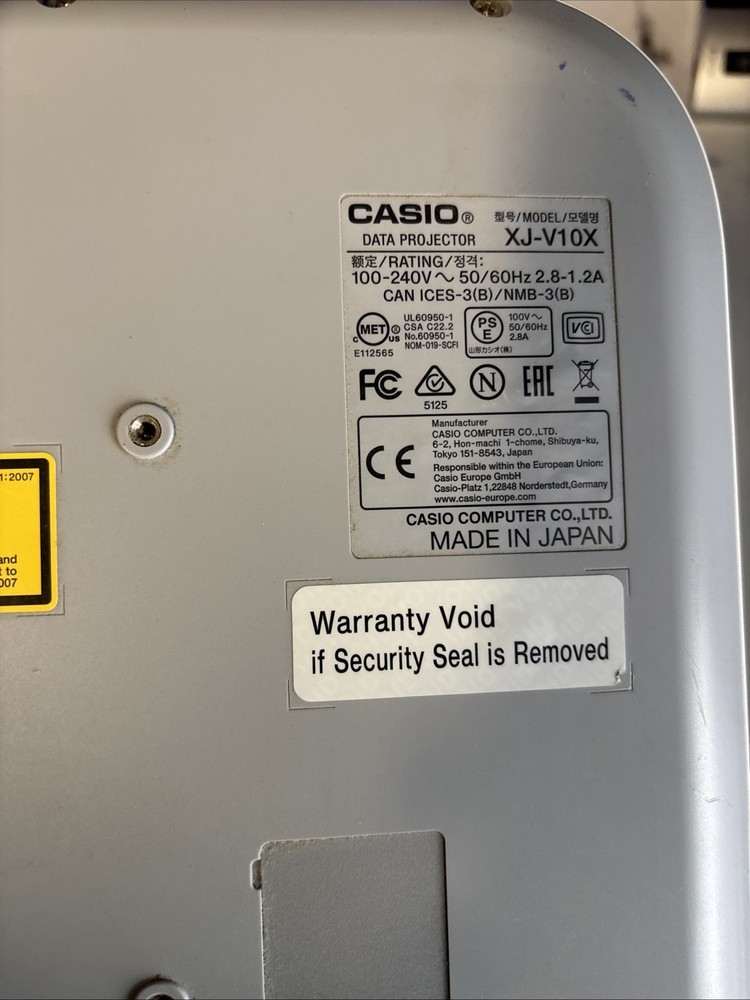 Casio XJ-V10X DLP Projector :)