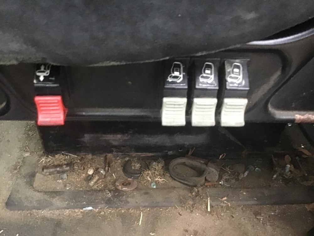 Replaces 2000 INTERNATIONAL 9100I CAB , MD