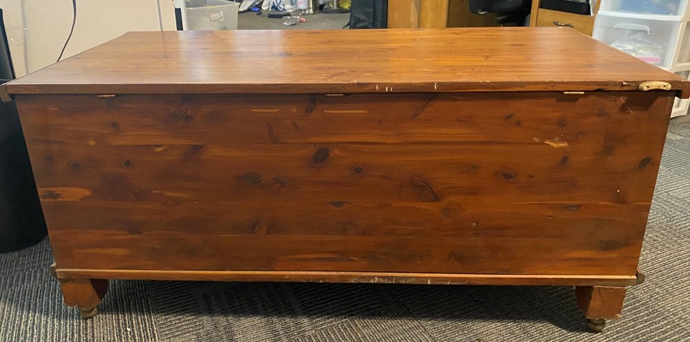 46" x 21" Large Vintage SOLID CEDAR Hope Blanket Trunk Chest COPPER TRIM & STUDS