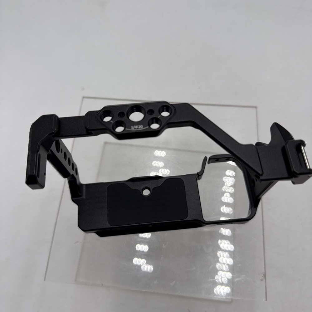 Neewer Camera Cage for RS2 RS3 Cage Only