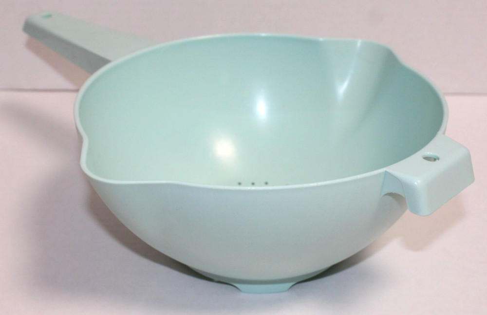 Vintage Tupperware Aqua 2 Qt Strainer Colander With Handle 1523