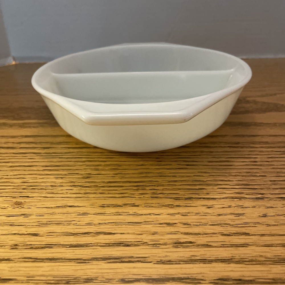 Vintage Pyrex Divided Serving Dish